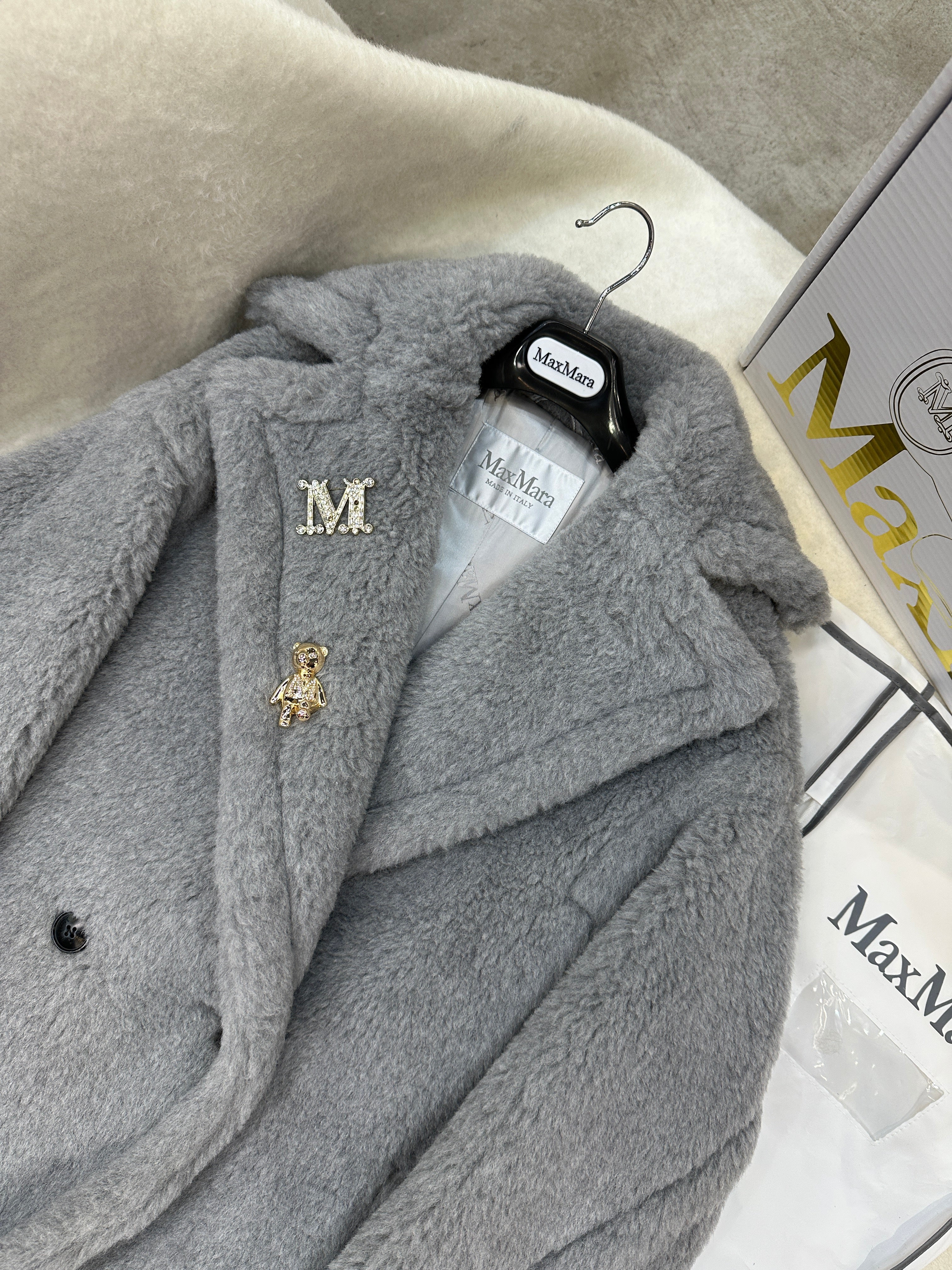 MAX MARA LONG COAT IN LIGHT GREY WOOL WITH CRYSTAL CHARM