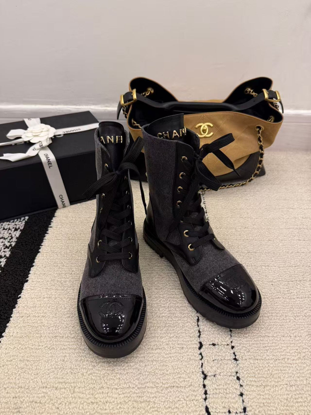 LACE-UP ANKLE BOOTS IN BLACK DENIM MIX CALFSKIN