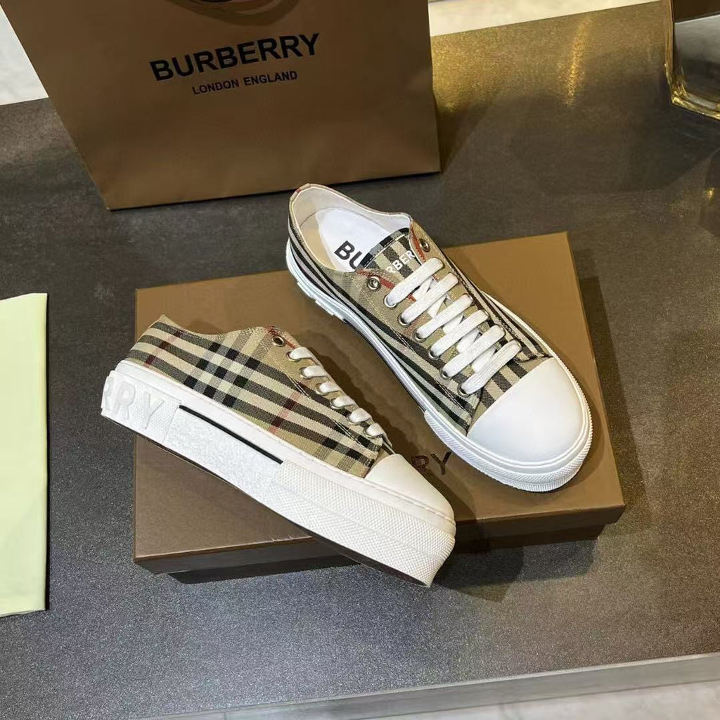 BURBERRY VINTAGE CHECK SNEAKERS IN BROWN CANVAS