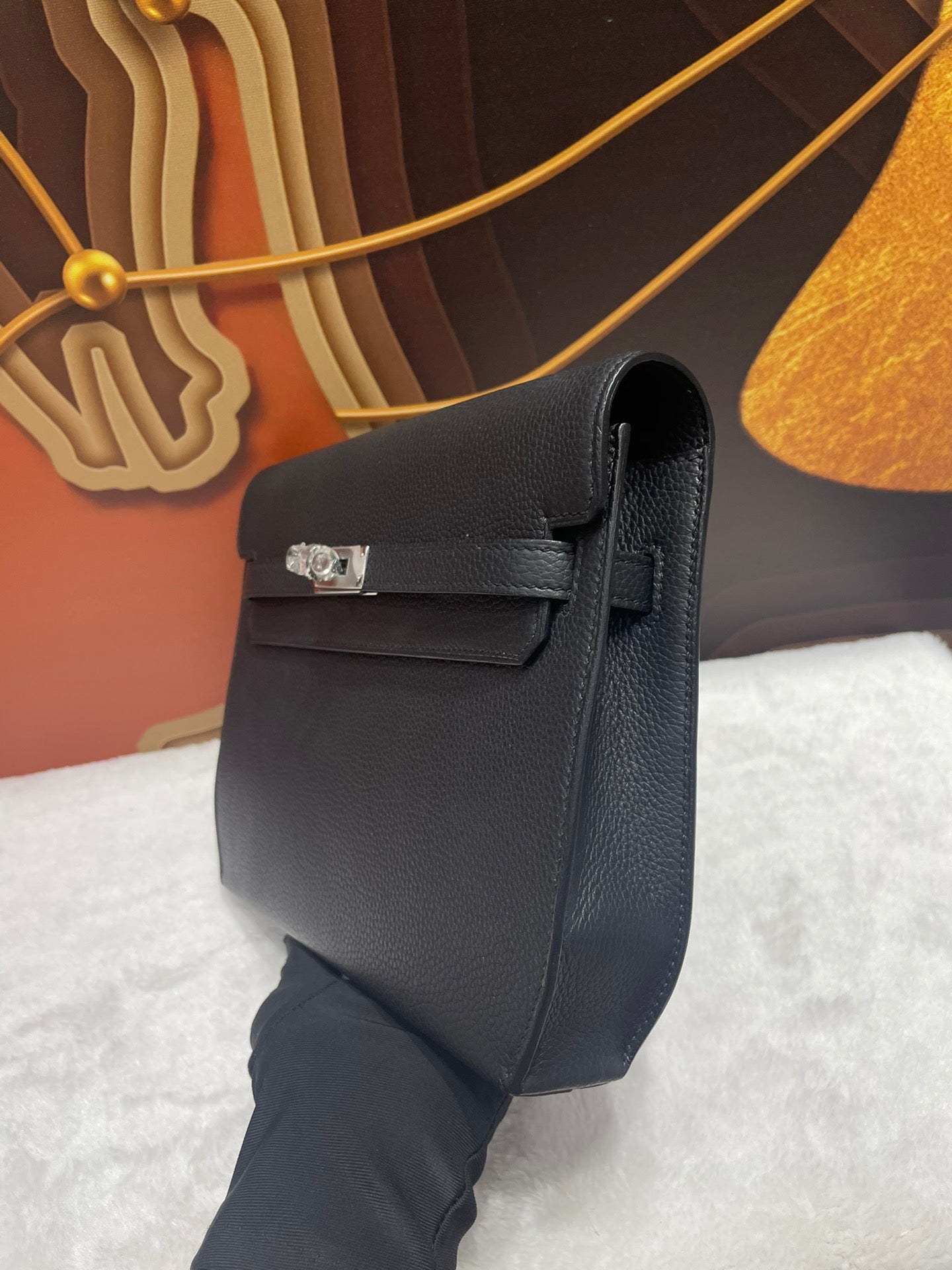 KELLY DEPECHES 25 IN BLACK TOGO CALFSKIN SILVER HARDWARE
