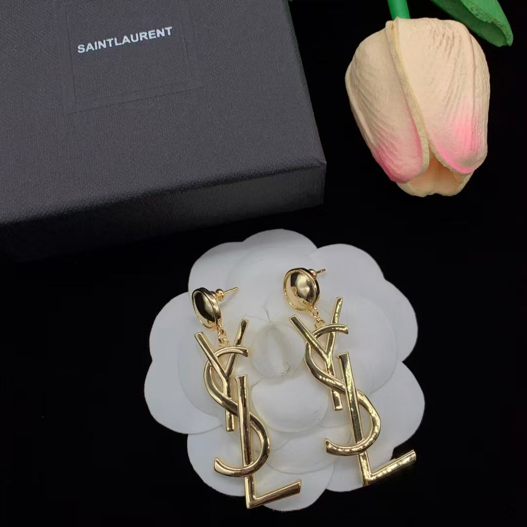 YSL EARRINGS IN SHINY GOLD