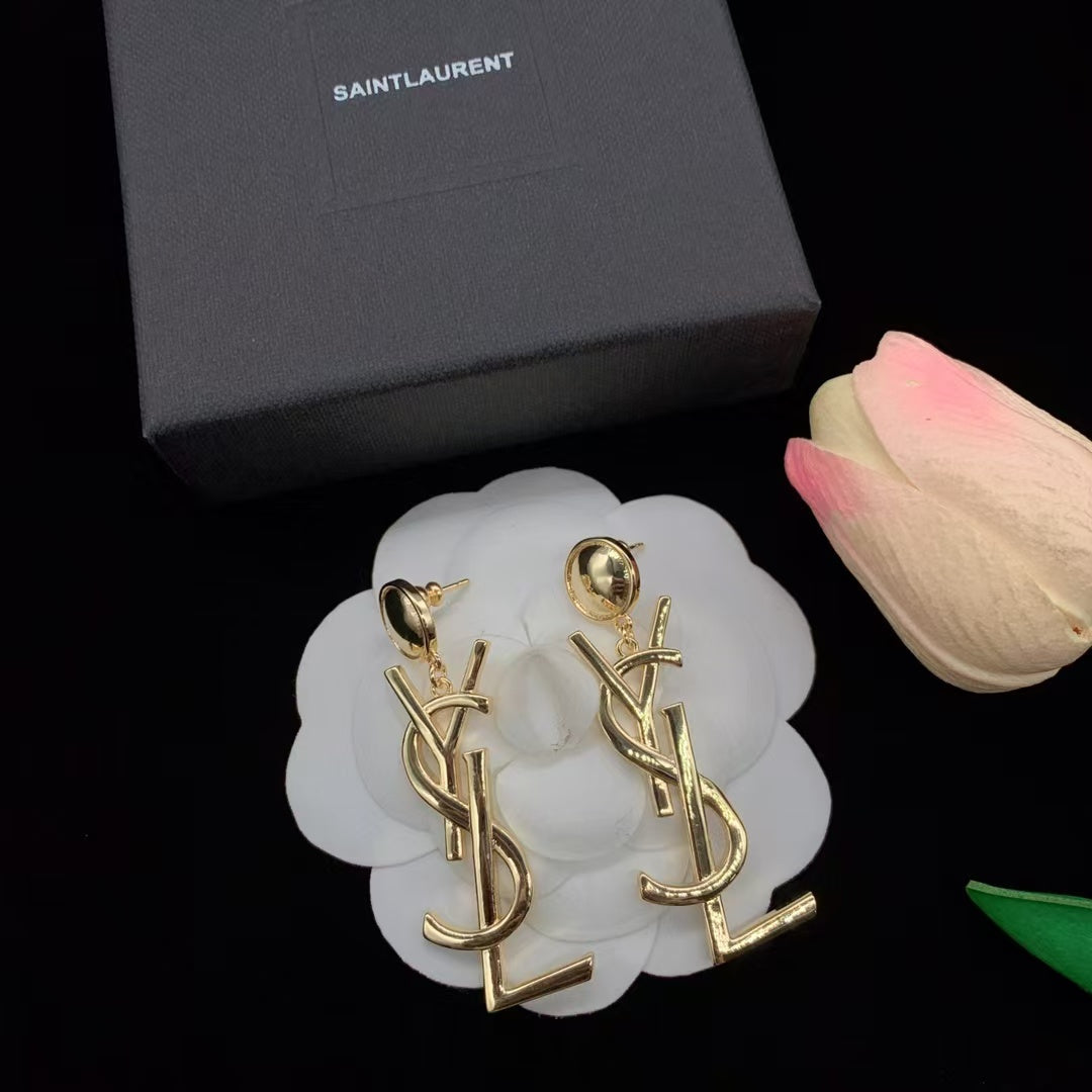 YSL EARRINGS IN SHINY GOLD