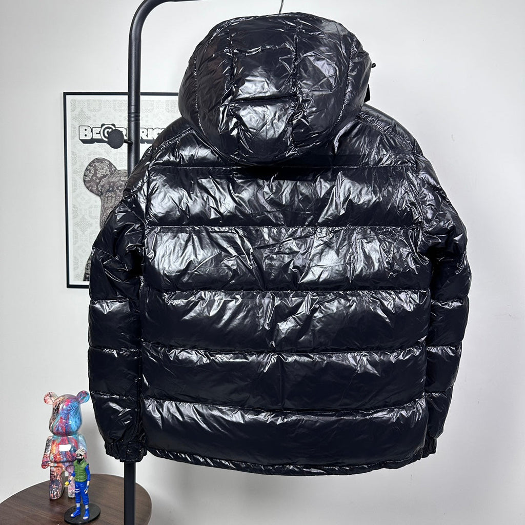 MONCLER BLACK PUFFER JACKET STYLE 2423