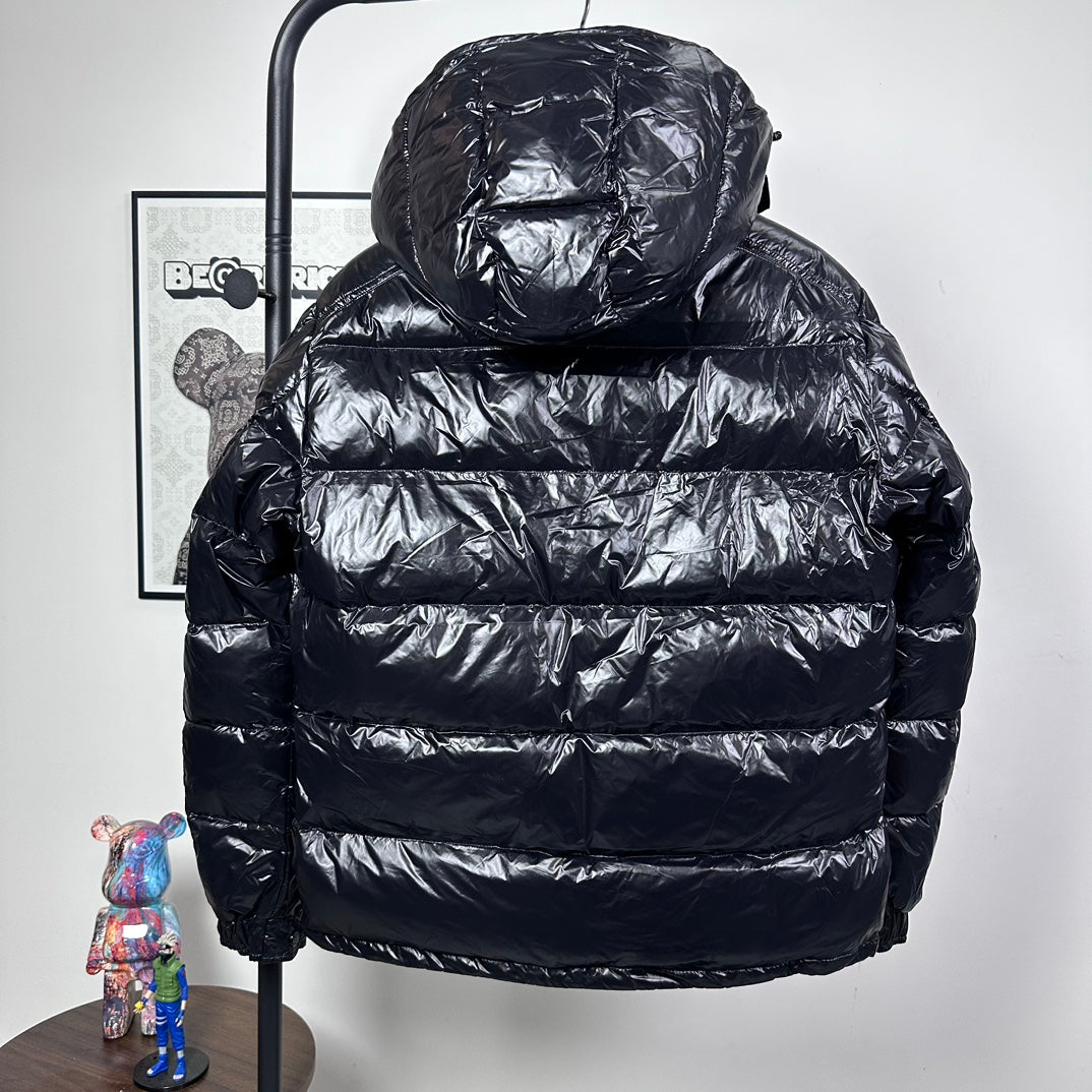 MONCLER BLACK PUFFER JACKET STYLE 2423