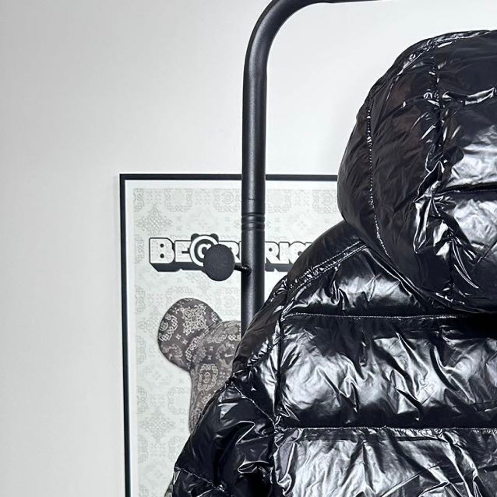MONCLER BLACK PUFFER JACKET STYLE 2423