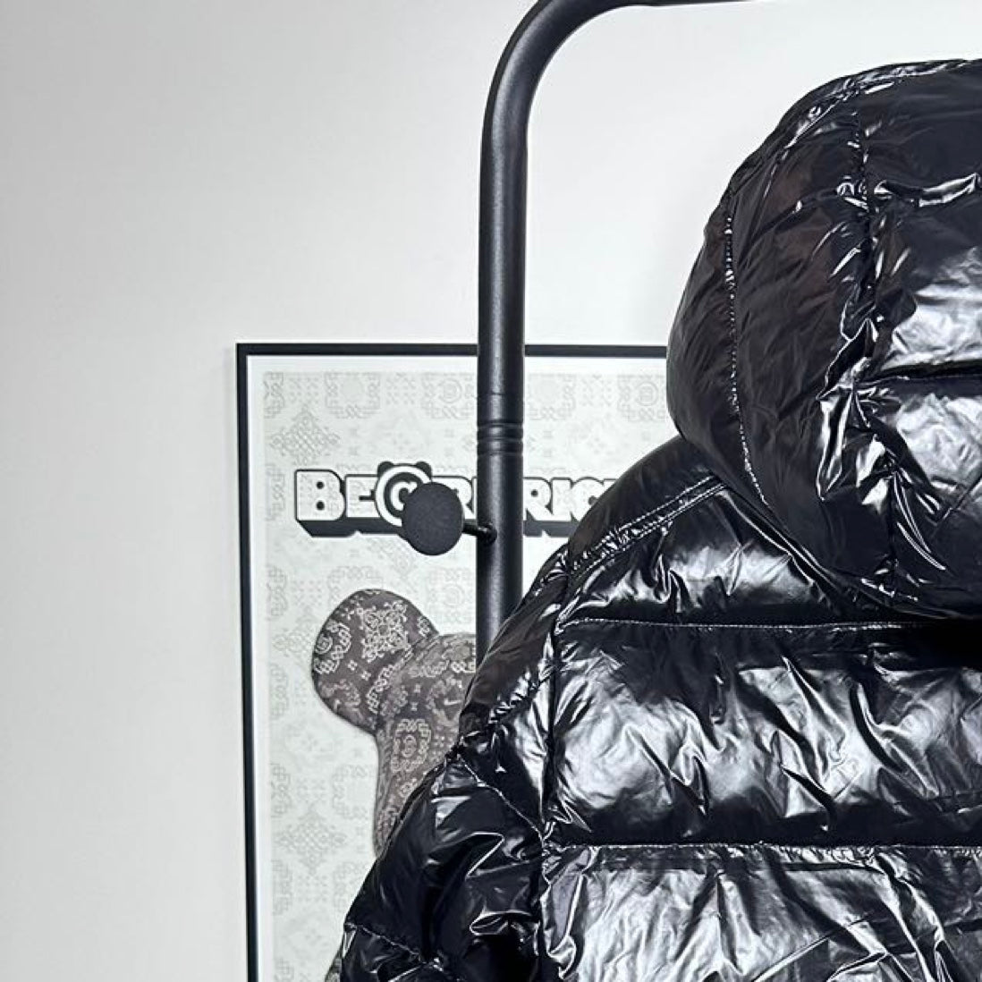 MONCLER BLACK PUFFER JACKET STYLE 2423
