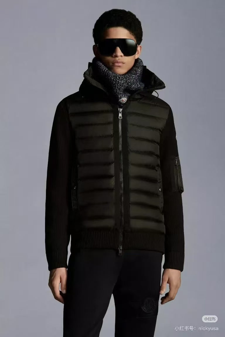 MONCLER BLACK PUFFER JACKET STYLE 2424