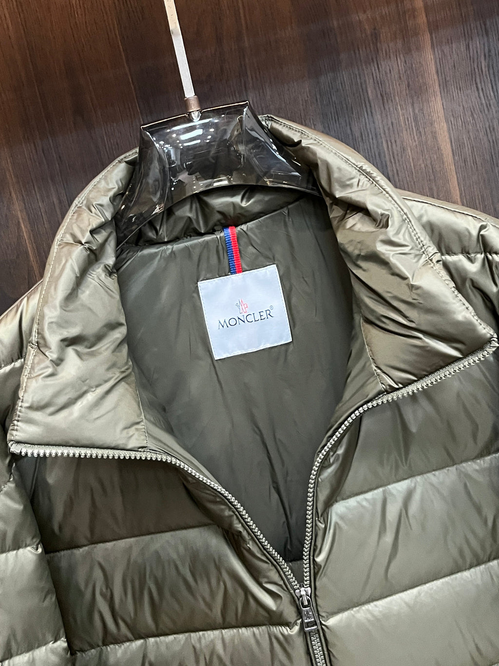 MONCLER BLACK PUFFER JACKET STYLE 2425
