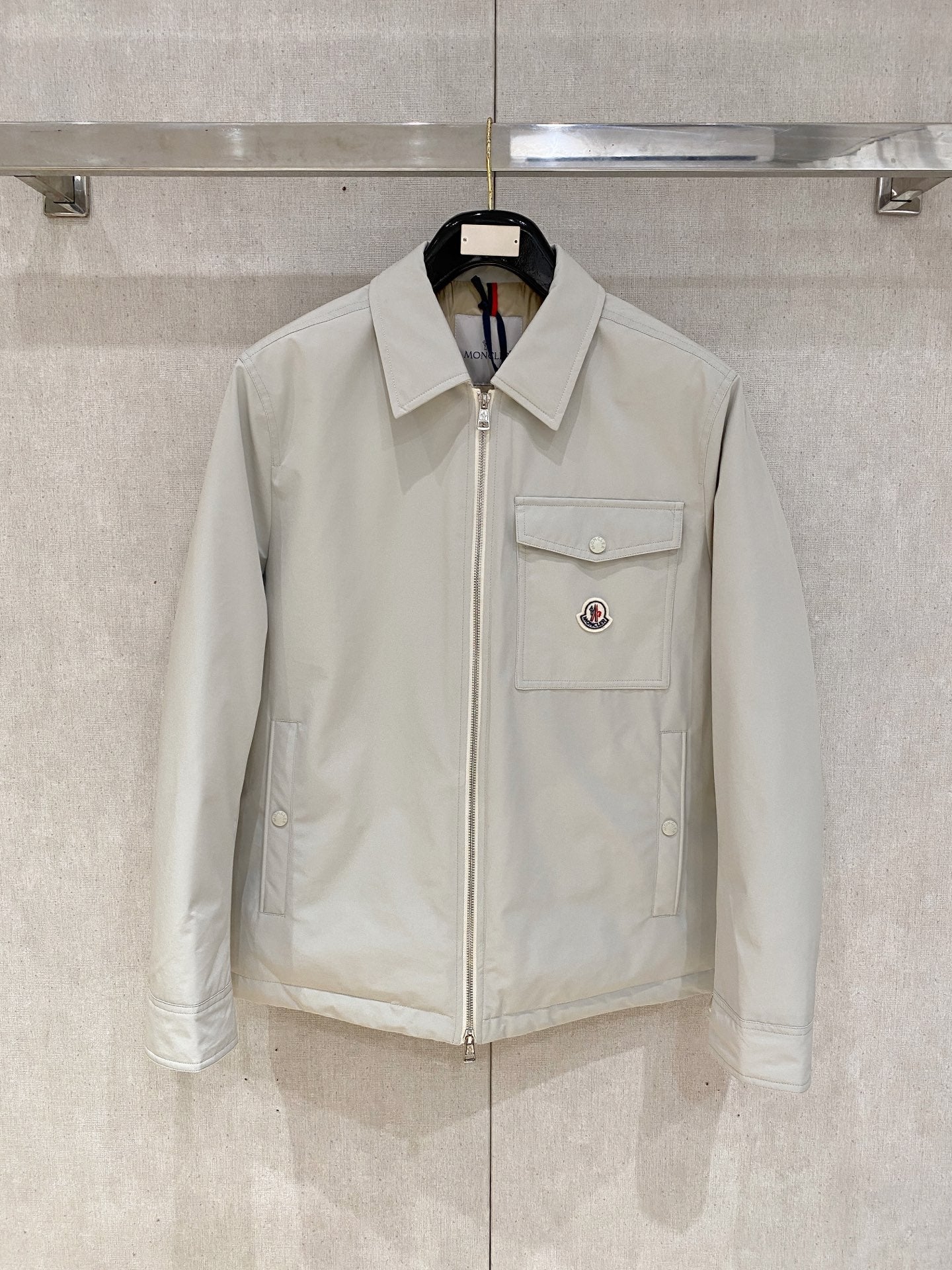 MONCLER BLACK PUFFER JACKET STYLE 2426