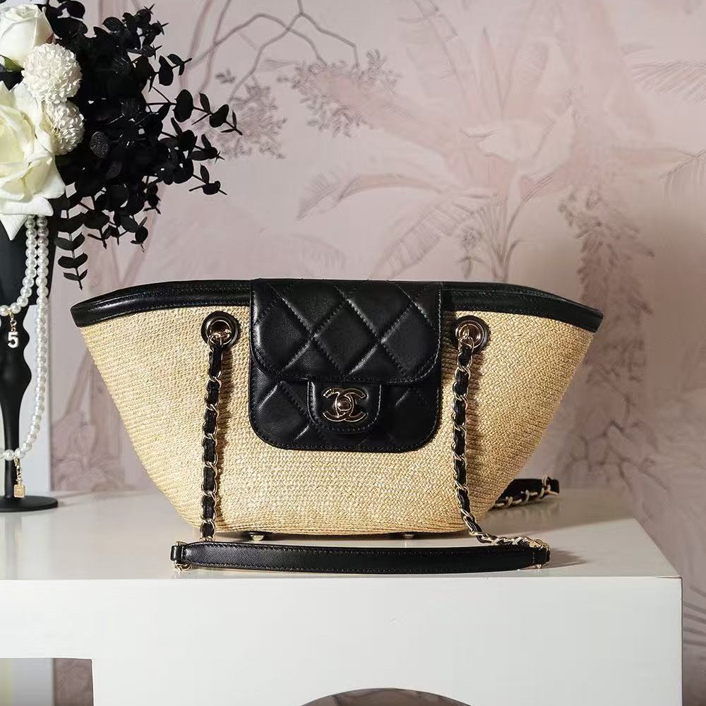 CHANEL TOTE BAG 36 IN BEIGE RAFFIA AND BLACK CALFSKIN