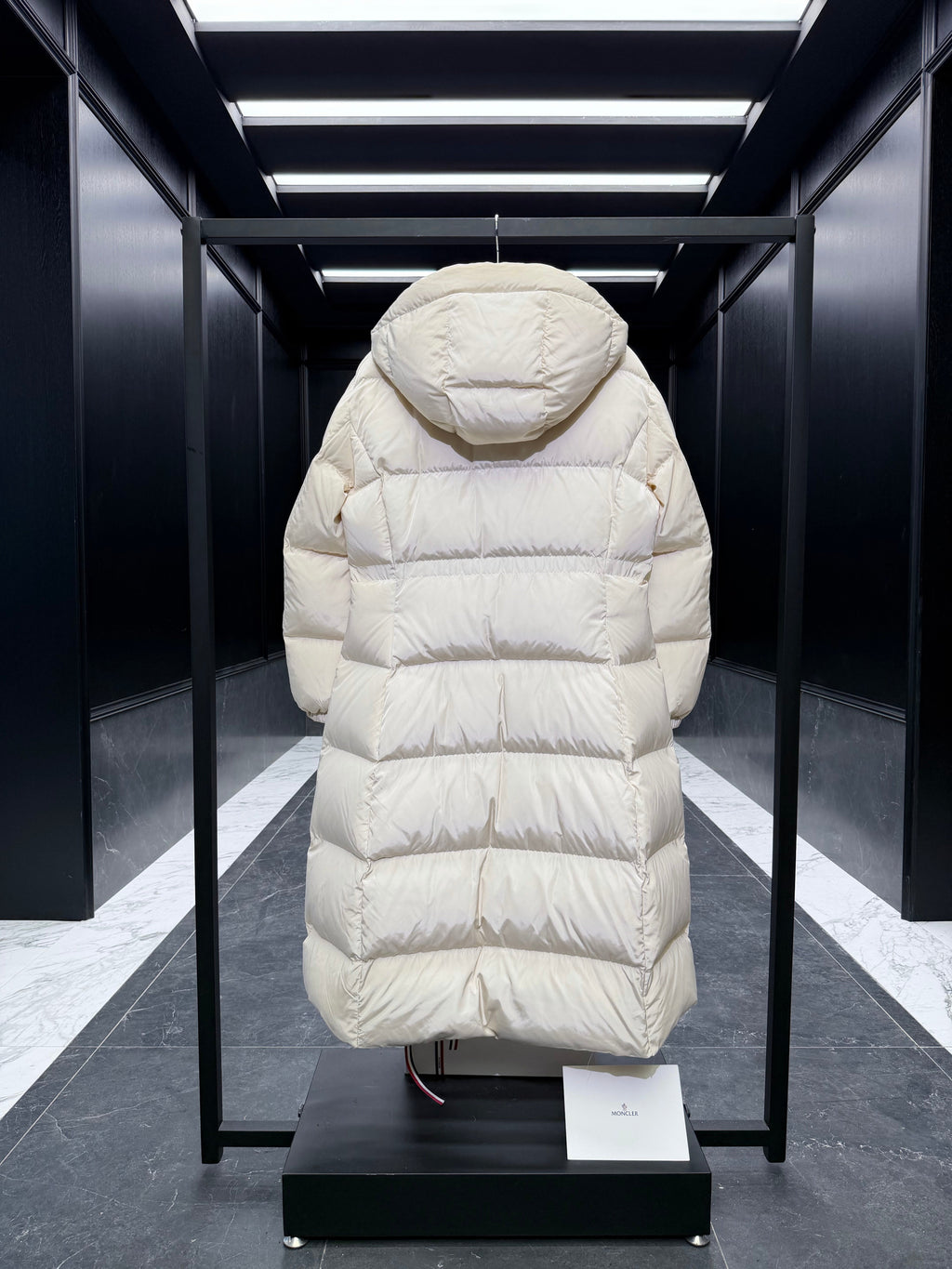 MONCLER LONG COAT 223256