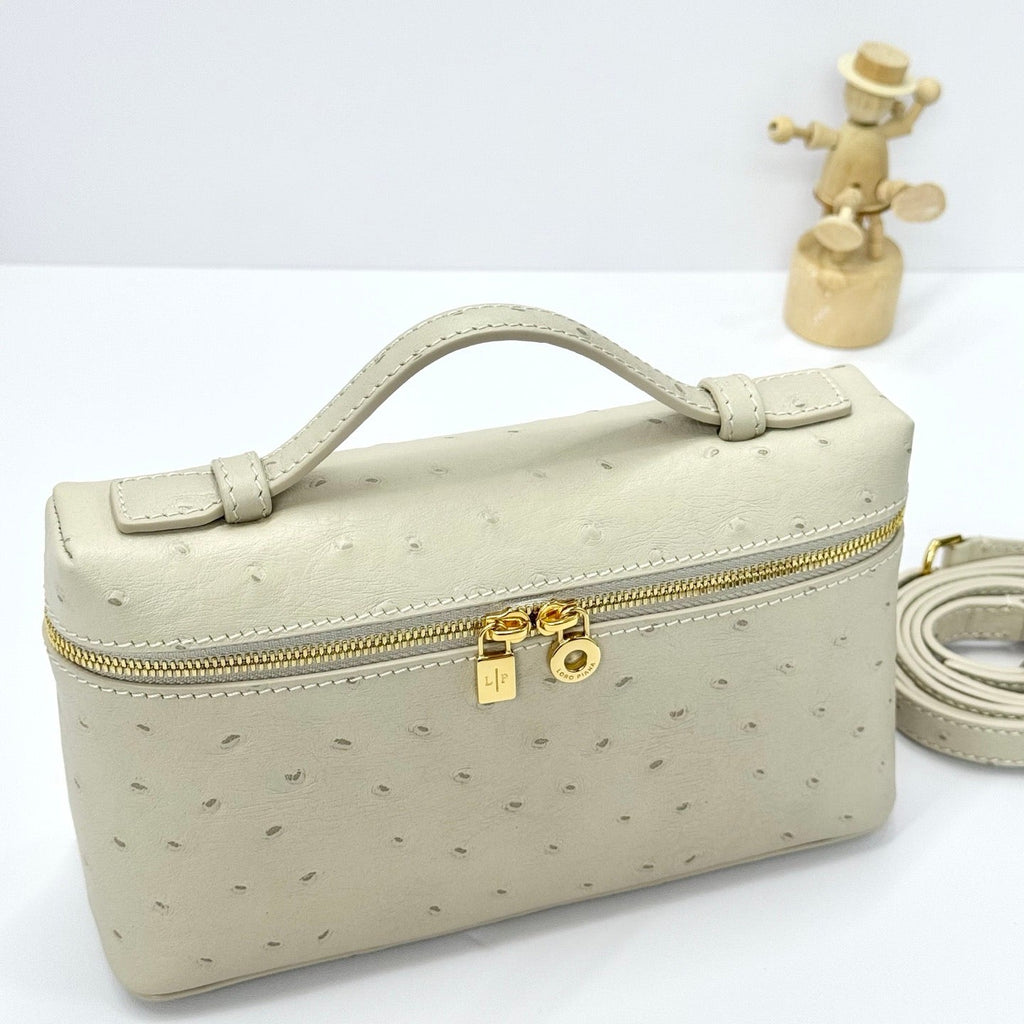 EXTRA POCKET L19 IN BISQUE BEIGE OSTRICH LEATHER GOLD HARDWARE