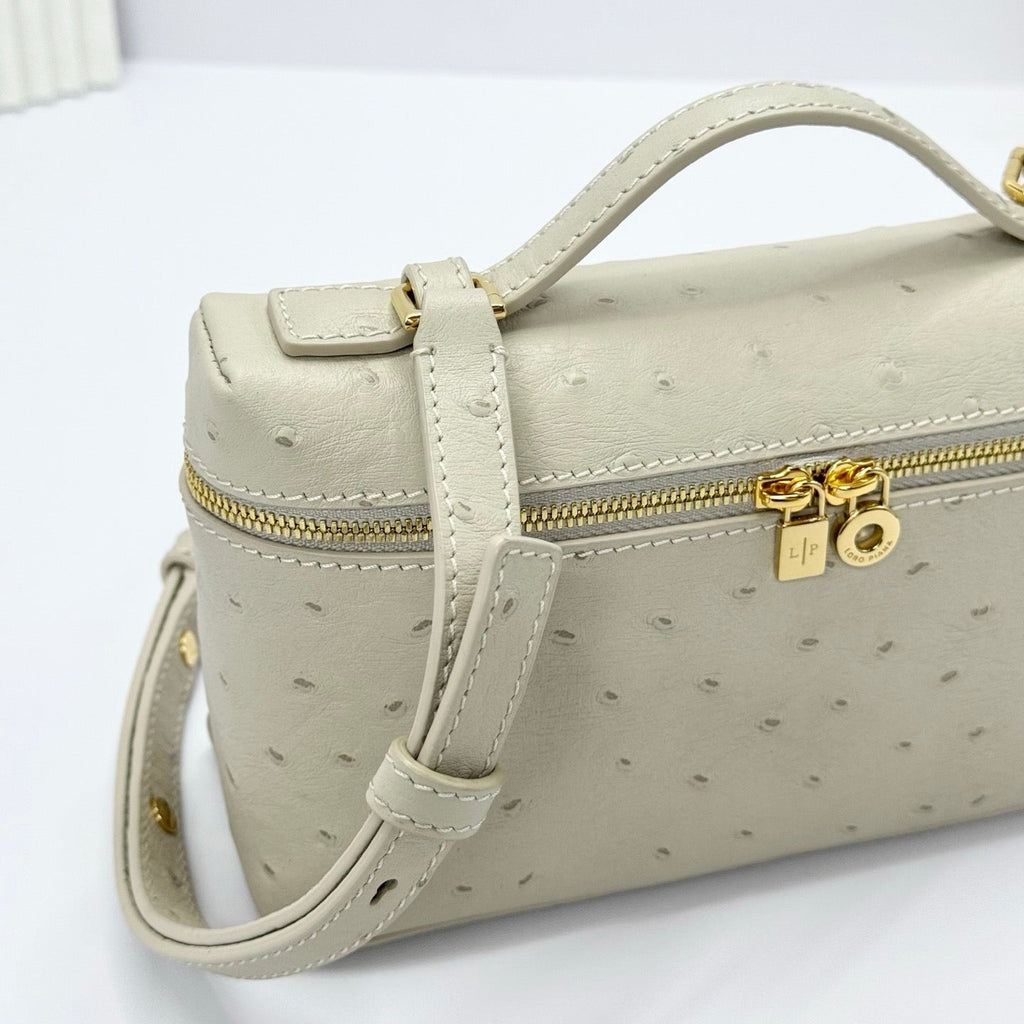 EXTRA POCKET L19 IN BISQUE BEIGE OSTRICH LEATHER GOLD HARDWARE