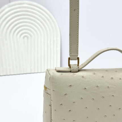 EXTRA POCKET L19 IN BISQUE BEIGE OSTRICH LEATHER GOLD HARDWARE