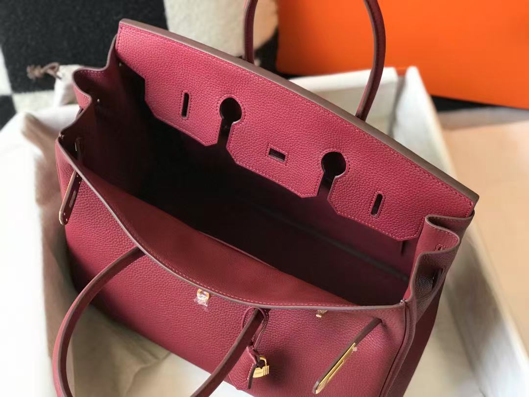 HM BIRKIN 35CM IN SCARLET RED CALFSKIN GOLD HARDWARE