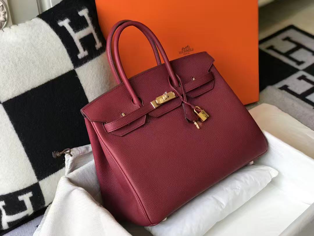 HM BIRKIN 35CM IN SCARLET RED CALFSKIN GOLD HARDWARE