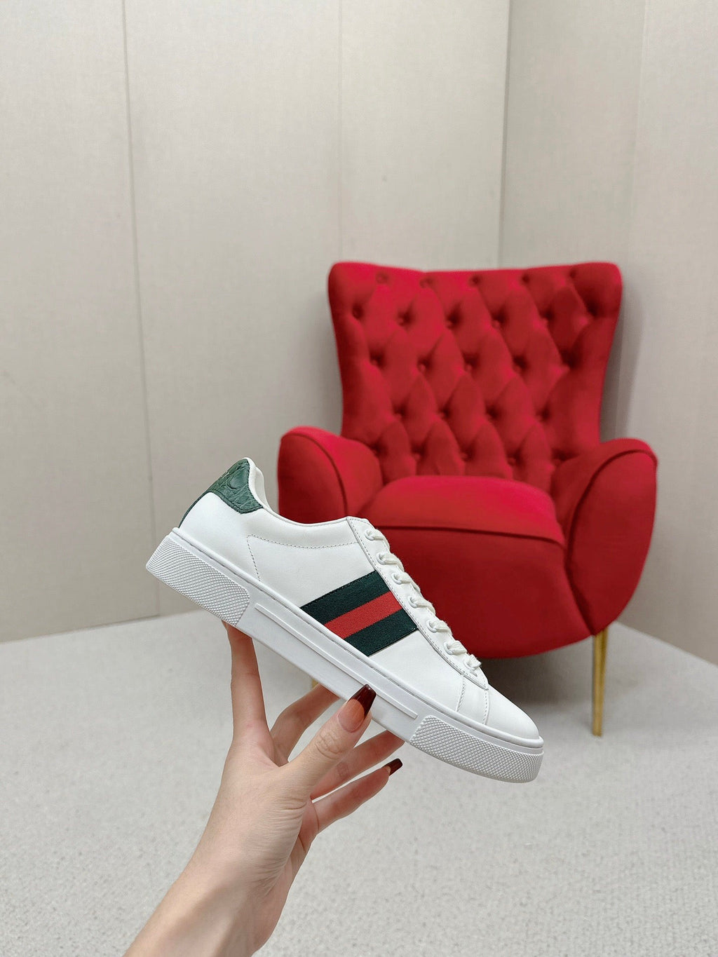 GG ACE LEATHER LOW-TOP SNEAKER IN WHITE CALFSKIN