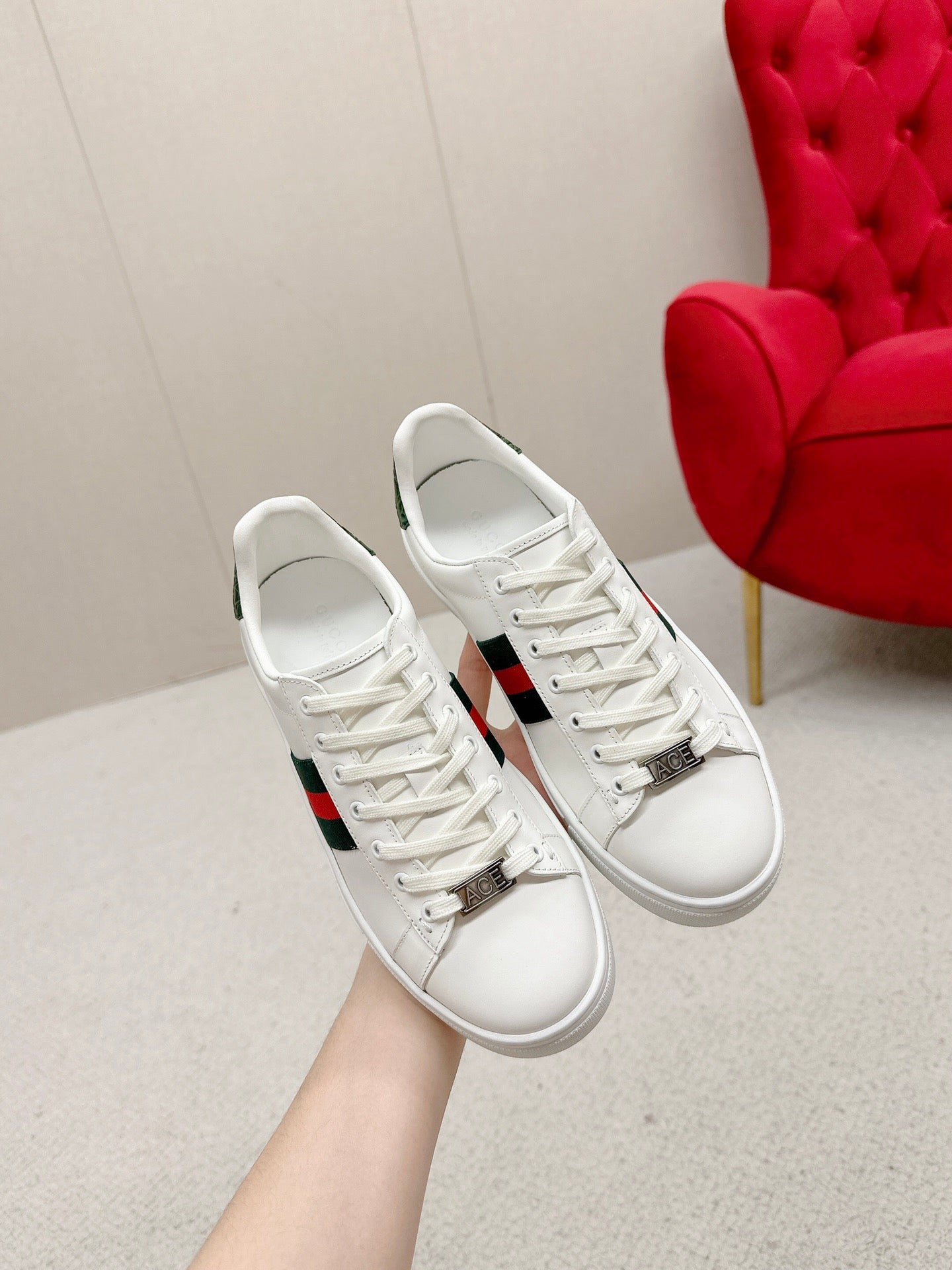 GG ACE LEATHER LOW-TOP SNEAKER IN WHITE CALFSKIN