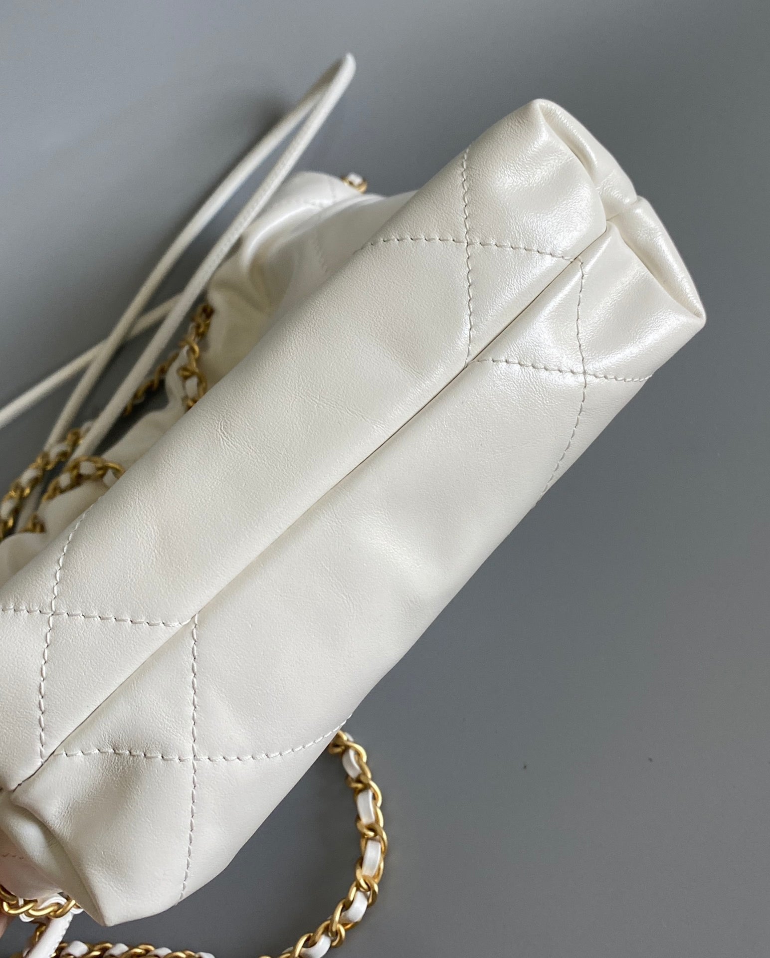 CC MINI 20 HANDBAG IN WHITE CALFSKIN GOLD HARDWARE