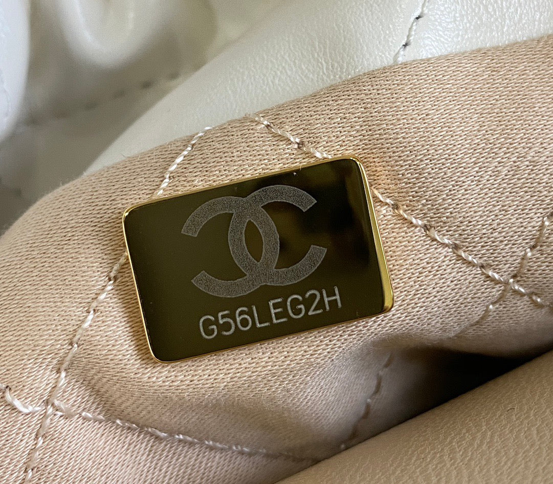 CC MINI 20 HANDBAG IN WHITE CALFSKIN GOLD HARDWARE
