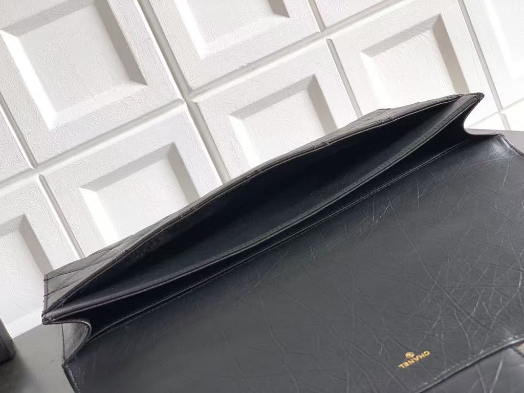 CC CLASSIC FLAP CLUTCH 41 IN BLACK QUILTED CALFSKIN GOLD HARDWARE