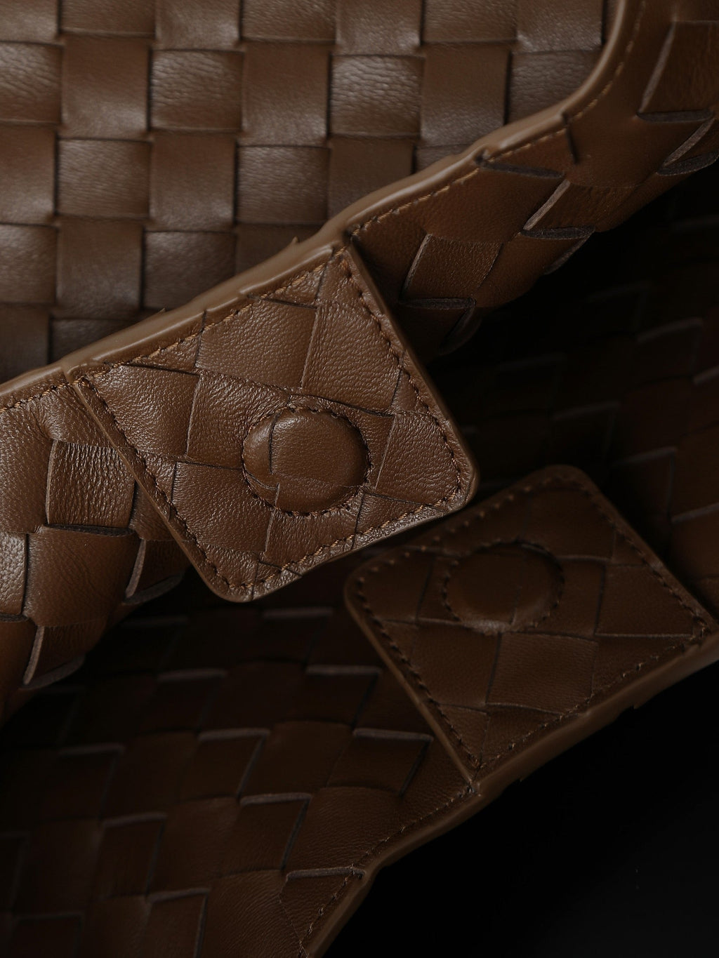 BV CAMPANA MEDIUM SHOULDER BAG 33 IN CHOCOLATE BROWN INTRECCIATO CALFSKIN