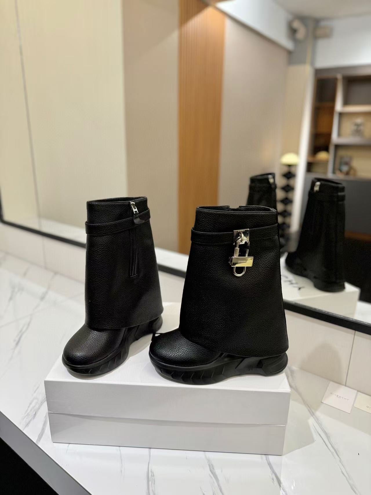 GIVENCHY SHARK LOCK BIKER ANKLE BOOTS IN BLACK CALFSKIN
