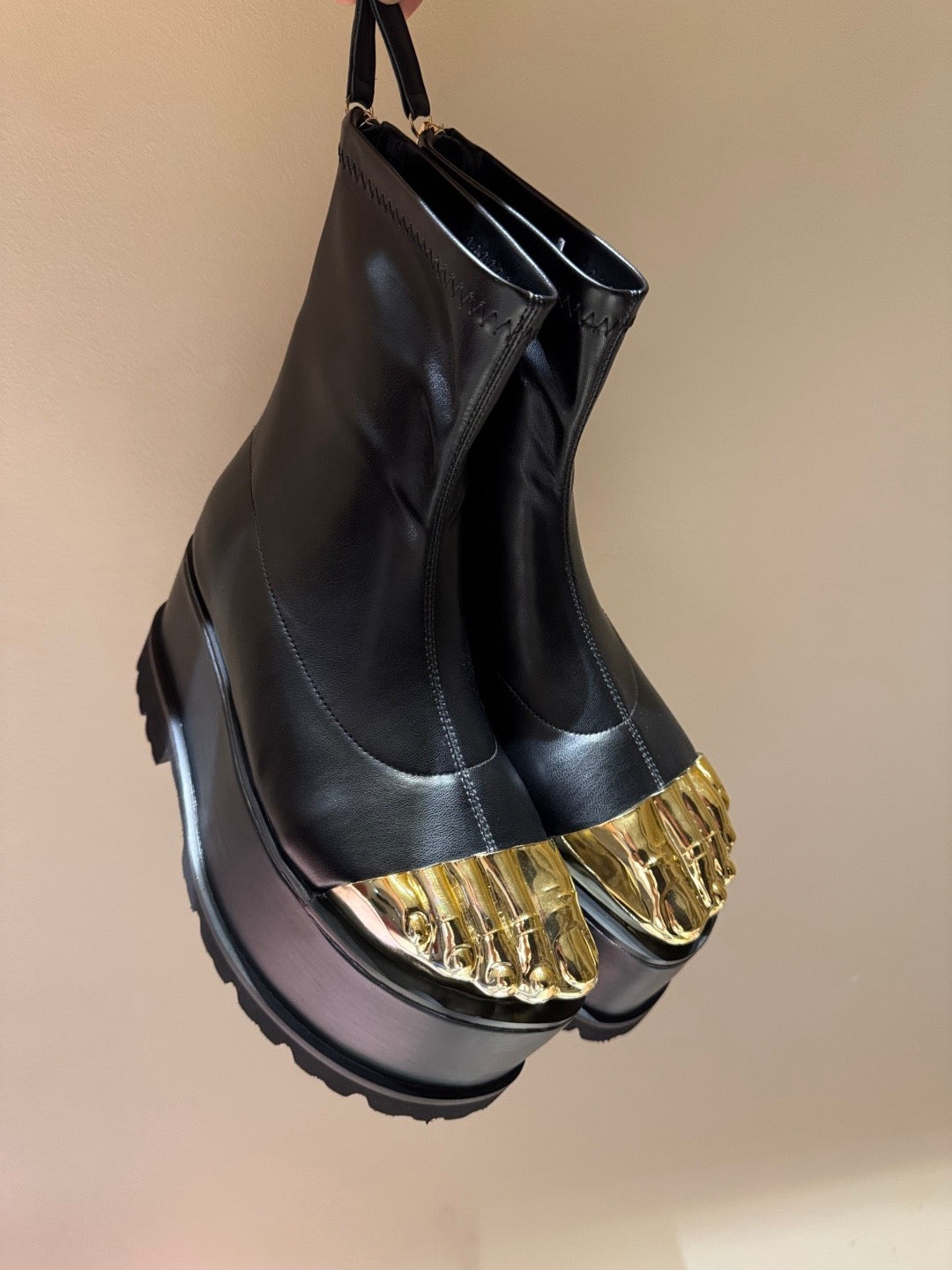SCHIAPARELLI PLATFORM BOOTS IN BLACK CALFSKIN