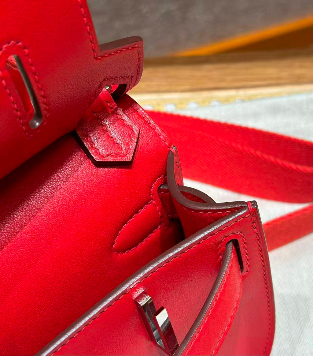 HM MINI JYPSIERE BAG IN RED SWIFT LEATHER SILVER HARDWARE.