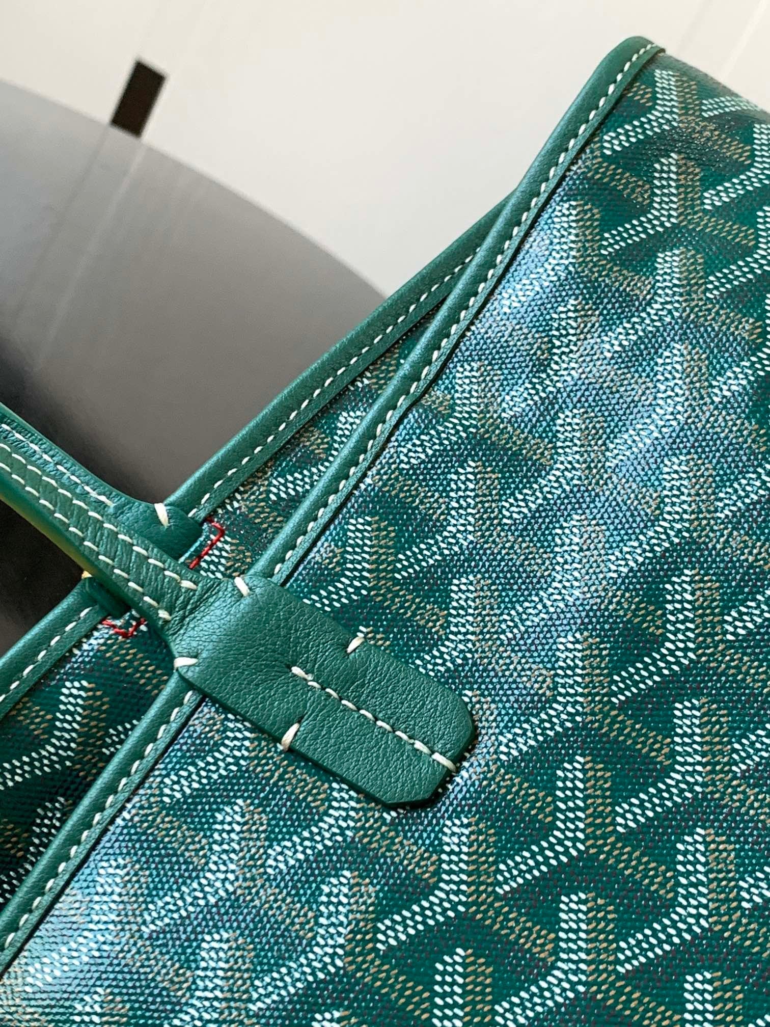 SAINT LOUIS 30 IN GREEN GOYARDINE CANVAS MIX CALFSKIN