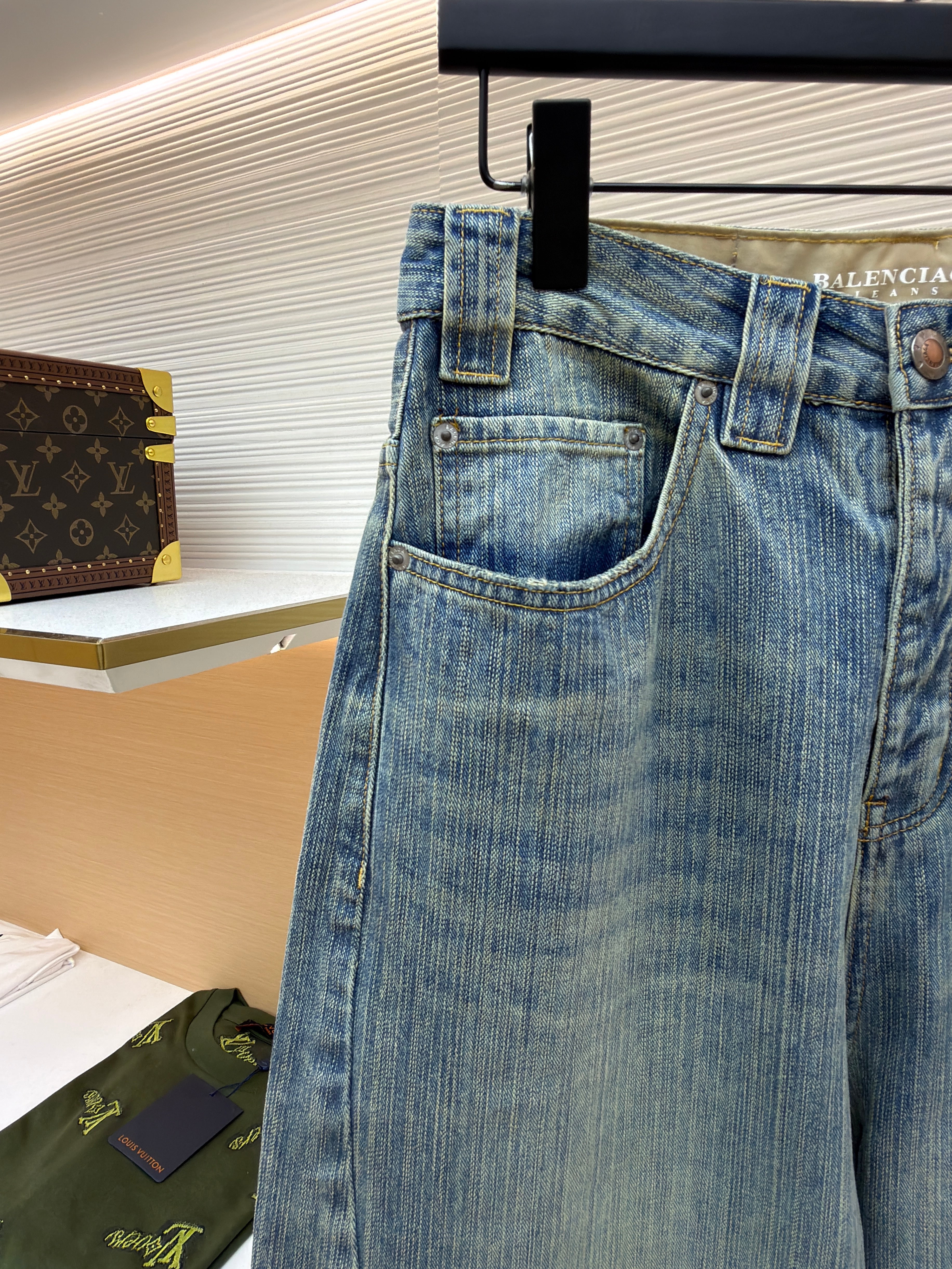 BALENCIAGA EMBROIDERED BAGGY JEANS IN DENIM
