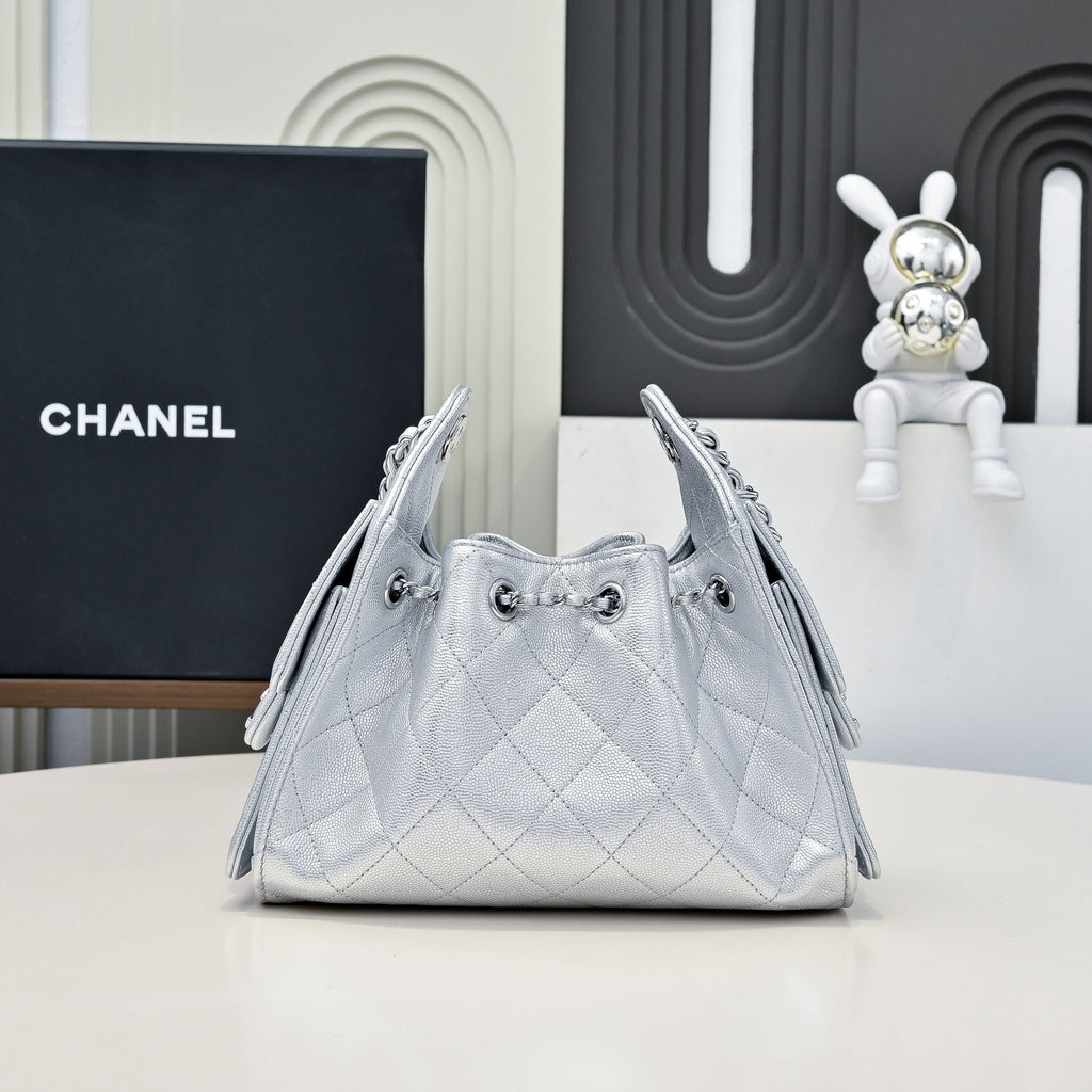 CC 25 HANDBAG IN SILVER-TONE 22 CALFSKIN SILVER HARDWARE
