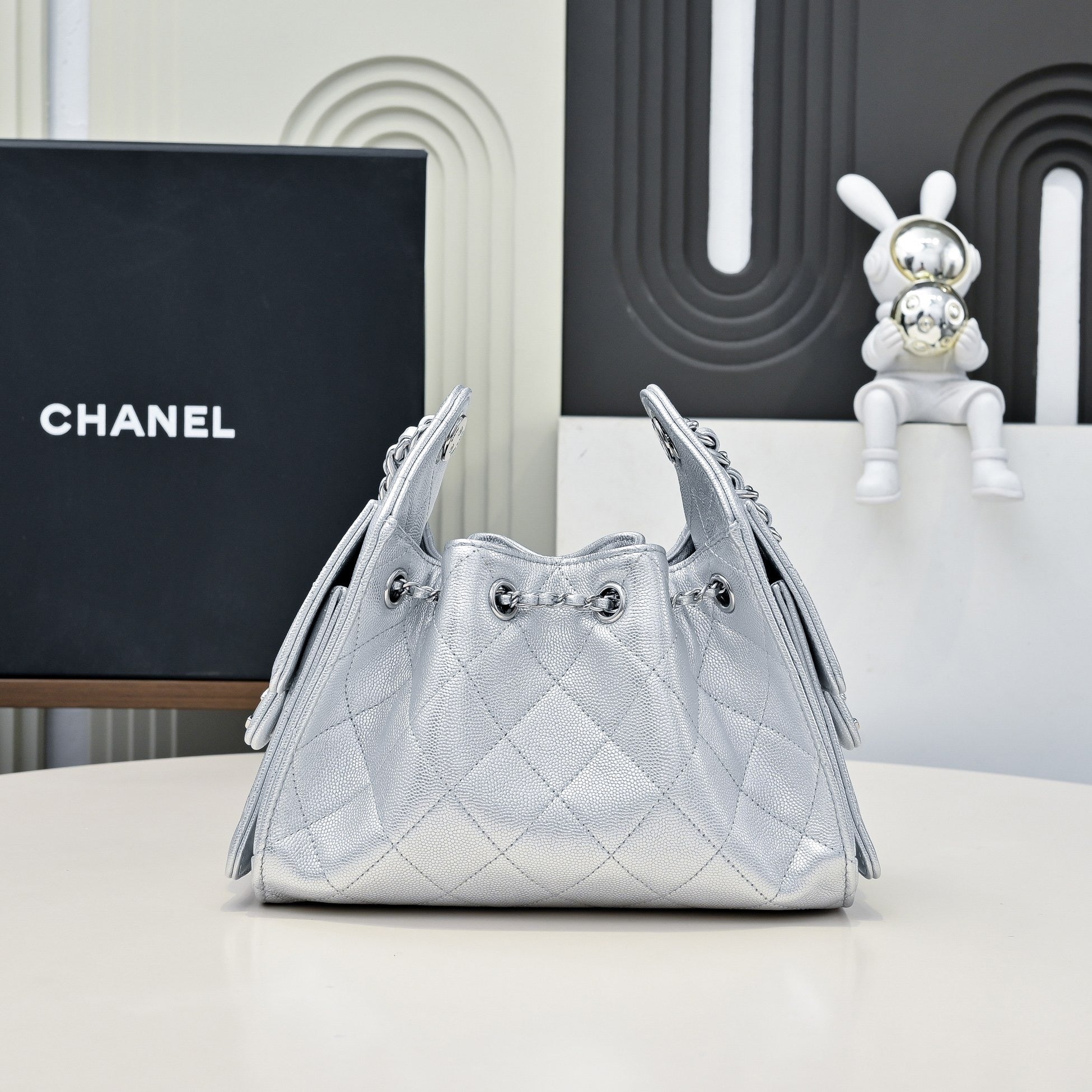 CC 25 HANDBAG IN SILVER-TONE 22 CALFSKIN SILVER HARDWARE
