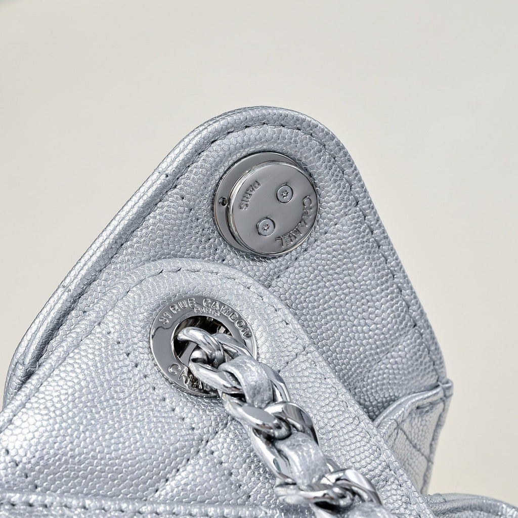 CC 25 HANDBAG IN SILVER-TONE 22 CALFSKIN SILVER HARDWARE