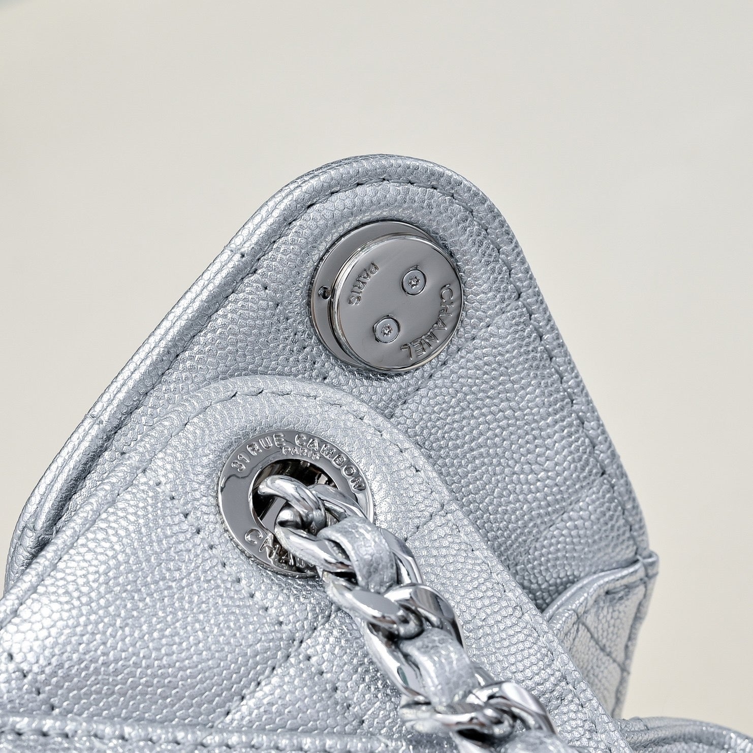 CC 25 HANDBAG IN SILVER-TONE 22 CALFSKIN SILVER HARDWARE