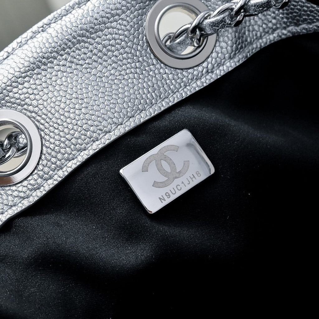 CC 25 HANDBAG IN SILVER-TONE 22 CALFSKIN SILVER HARDWARE