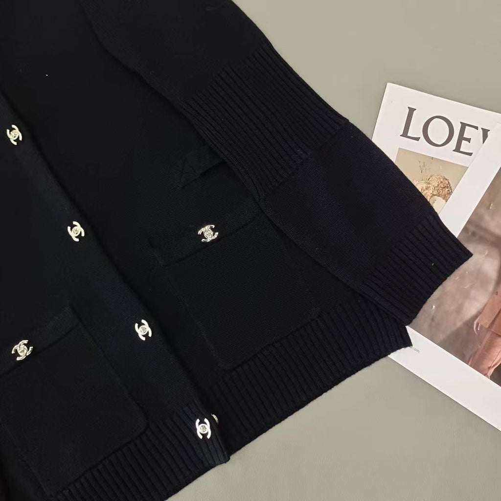 Chanel Black Cardigan In Wool Mix Velvet