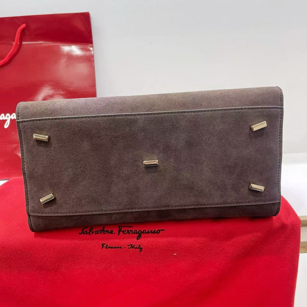 FERRAGAMO HUG LARGE TOTE BAG 32 IN BROWN SUEDE