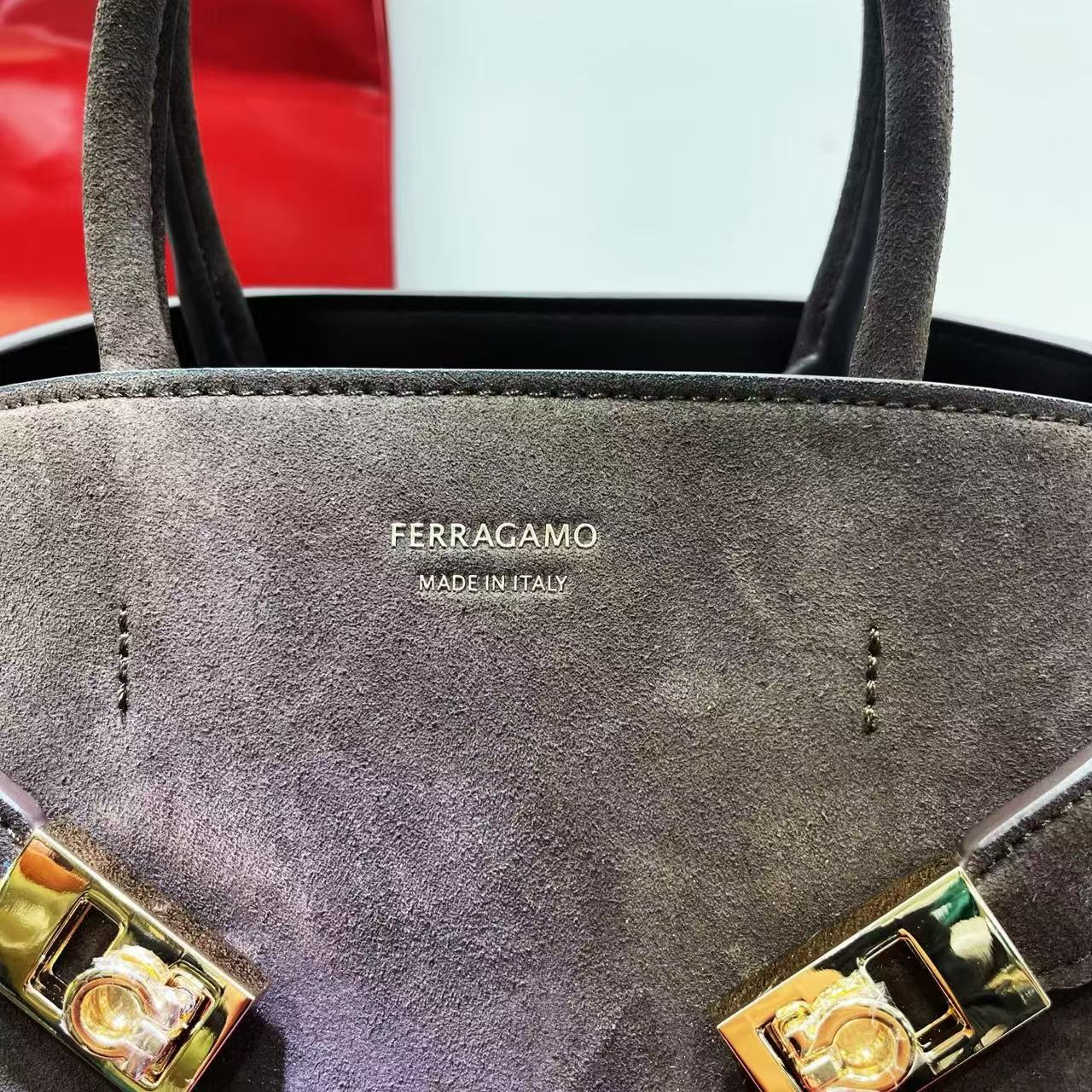 FERRAGAMO HUG LARGE TOTE BAG 32 IN BROWN SUEDE