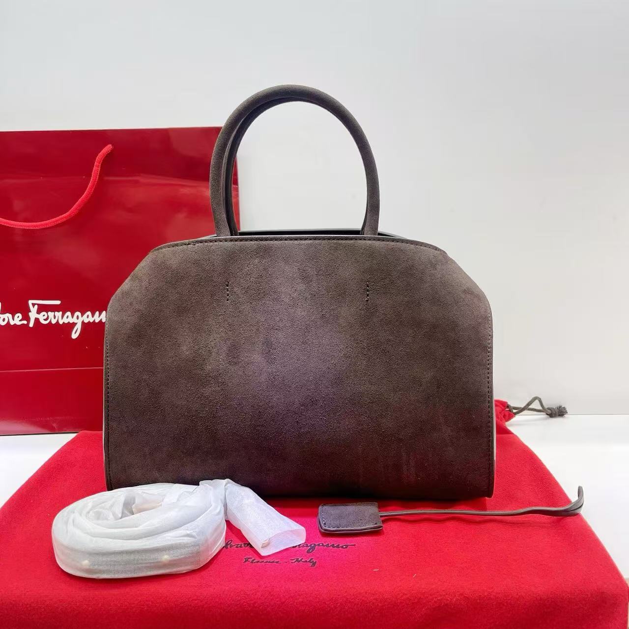FERRAGAMO HUG LARGE TOTE BAG 32 IN BROWN SUEDE