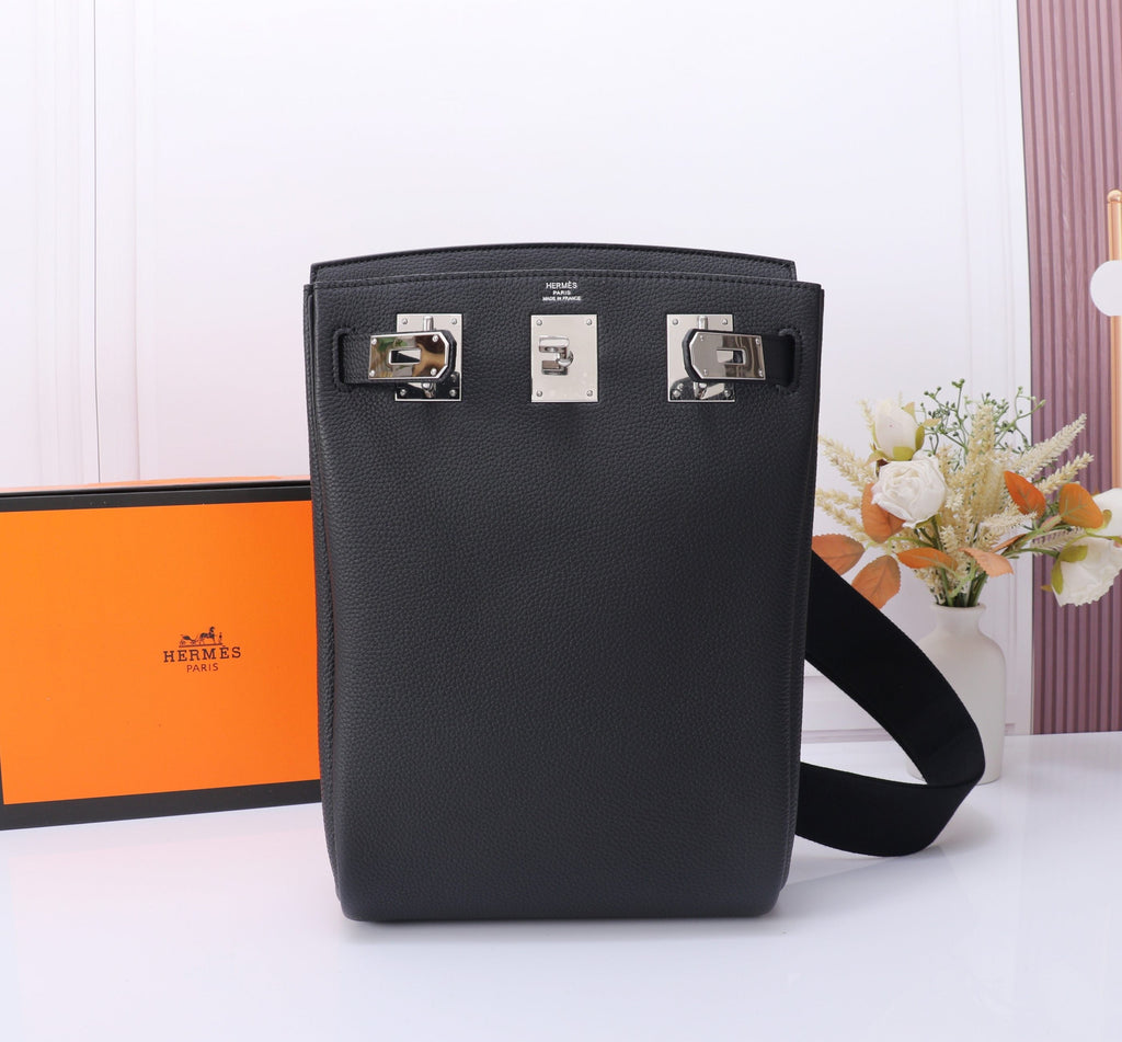HAC A DOS PM BACKPACK 28 IN BLACK TOGO LEATHER