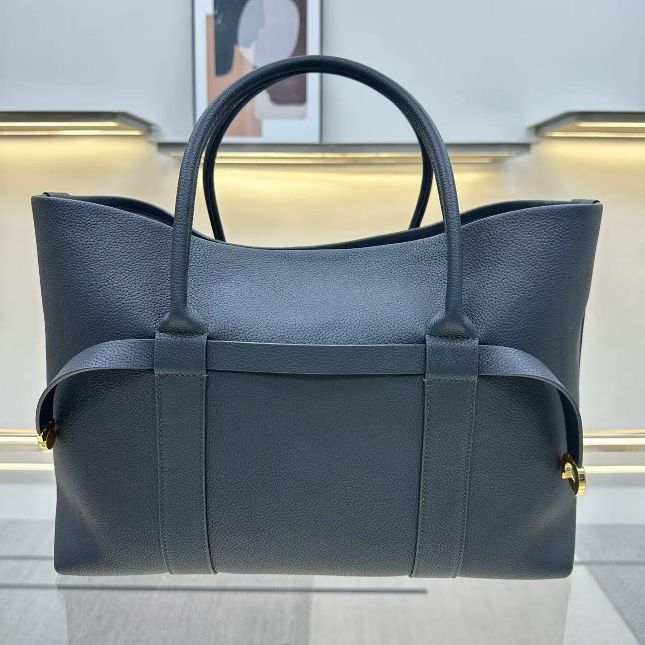 LP GHIERA SHOPPER BAG 40 IN DARK BLUE CALFSKIN