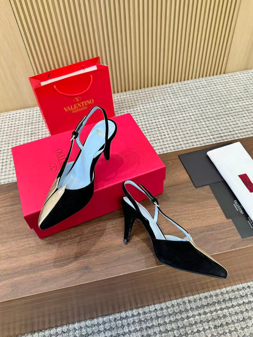 VALENTINO GARAVANI FOLIEFOLIAGE SLINGBACK PUMPS IN BLACK MIX GOLD