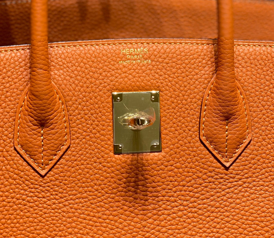 HERMES BIRKIN 35 IN LIGHT ORANGE TOGO LEATHER  GOLD HARDWARE