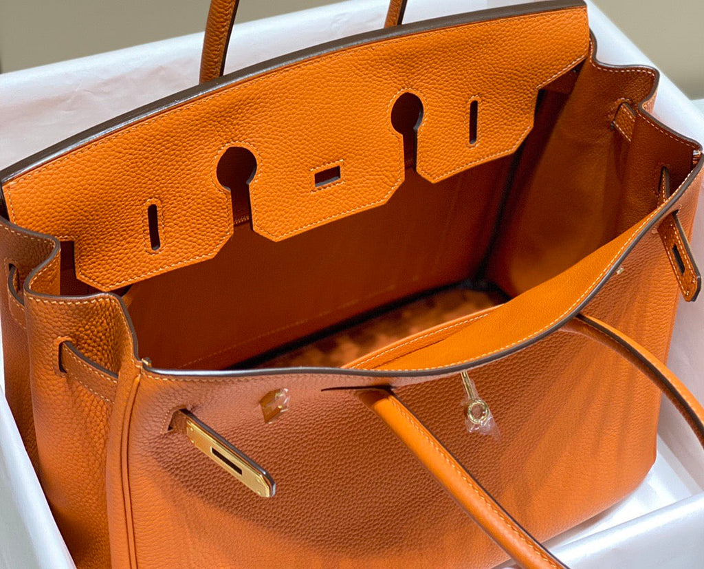 HERMES BIRKIN 35 IN LIGHT ORANGE TOGO LEATHER  GOLD HARDWARE