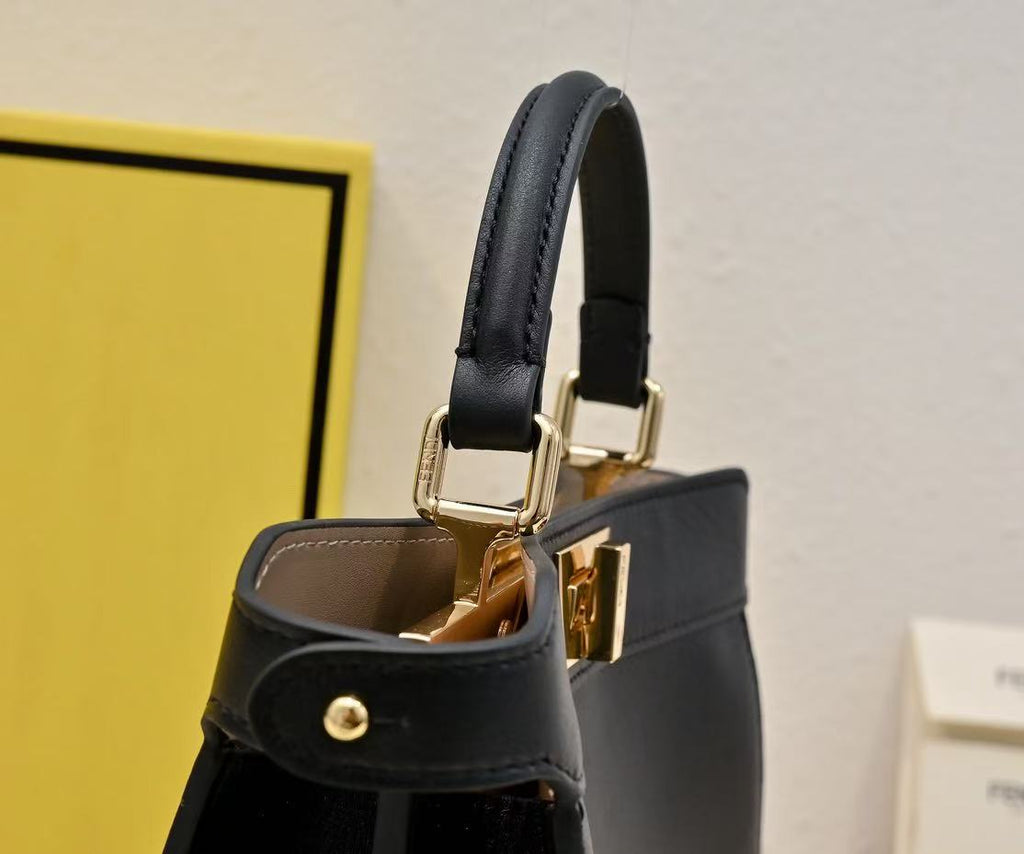 PEEKABOO ISEEU PETITE 27 BAG IN BLACK CALFSKIN GOLD HARDWARE