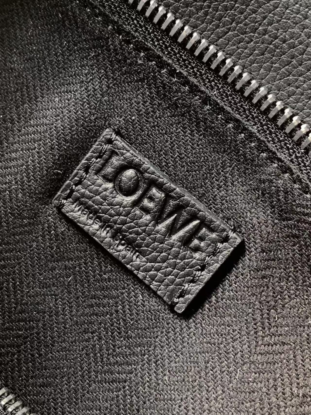 LOEWE SMALL PUZZLE BUMBAG 24 IN BLACK GRAINED CALFSKIN