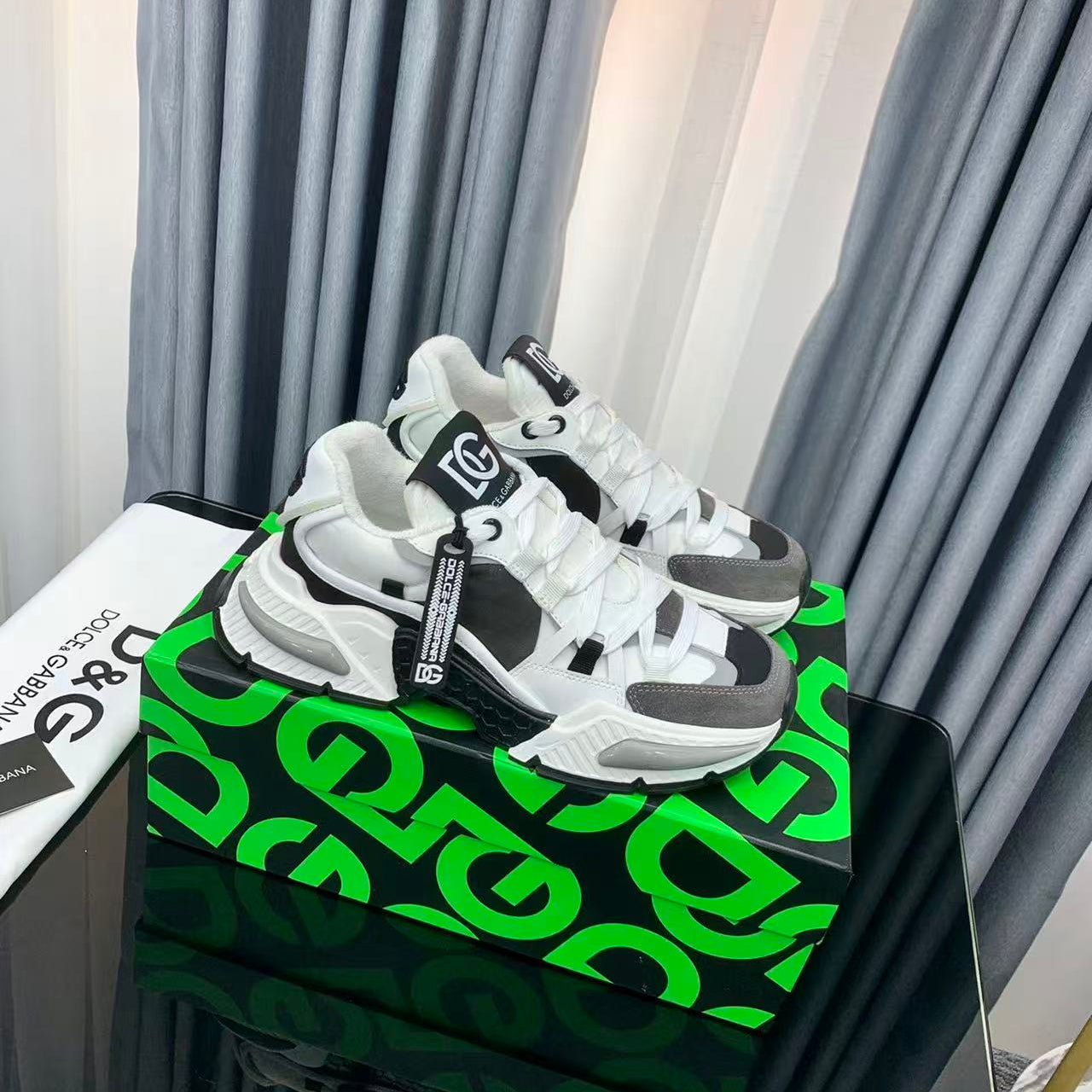D&G AIRMASTER LOW-TOP SNEAKERS IN WHITE MIX GREY MESH