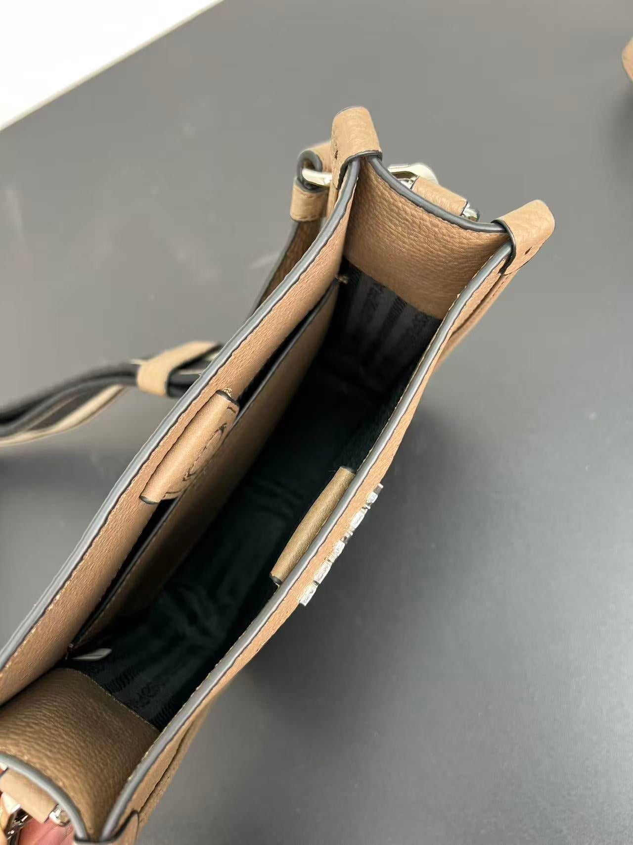 PRADA ADJUSTABLE SHOULDER BAG 20 IN BROWN CALFSKIN SILVER HARDWARE