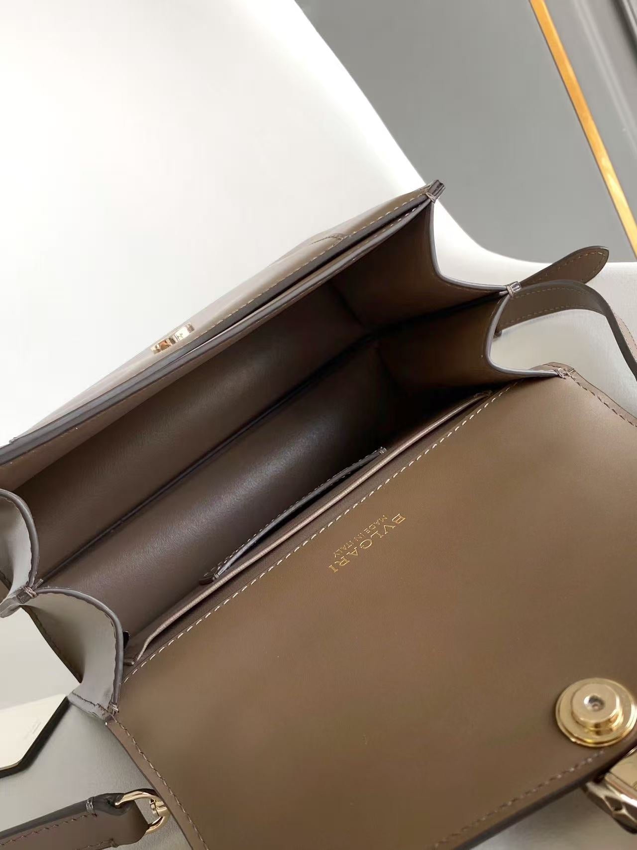 BULGARI SERPENTI FOREVER TOP 20 HANDLE BAG IN BROWN CALFSKIN GOLD HARDWARE